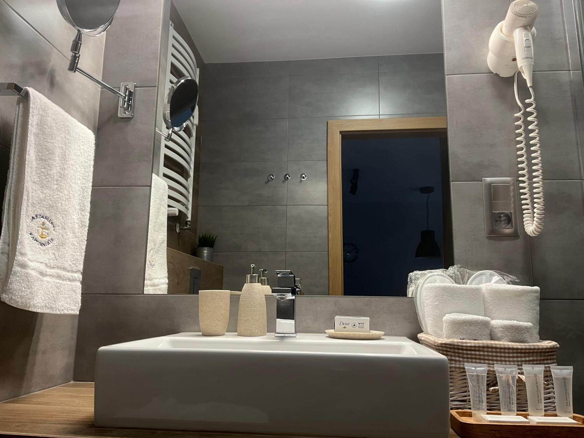 Apartamenty Kapitanskie Blizej Morza Kolobrzeg Dış mekan fotoğraf