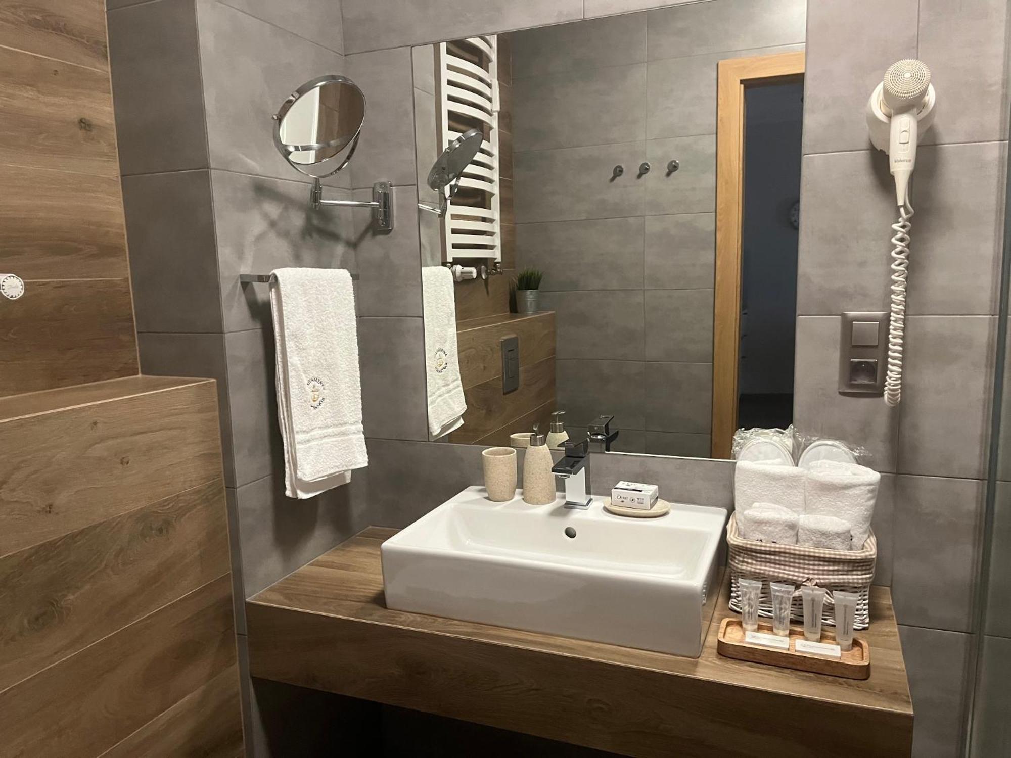 Apartamenty Kapitanskie Blizej Morza Kolobrzeg Dış mekan fotoğraf
